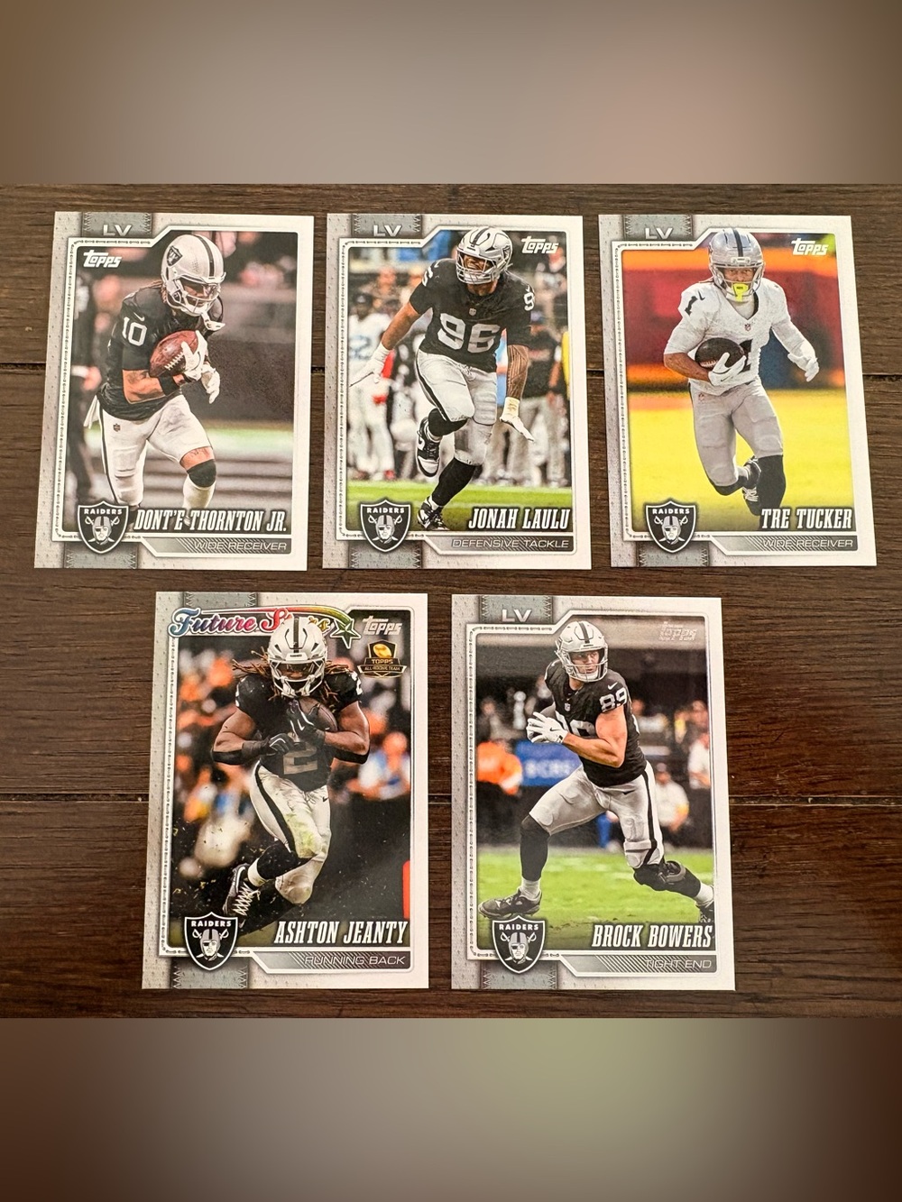TOPPS LAS VEGAS RAIDERS Set of 5 Football Trading Cards MINT